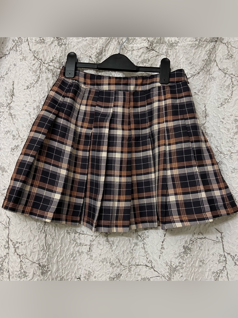 Hesperus Plaid Pleated Mini Skirt in Black, Brown and Cream size small